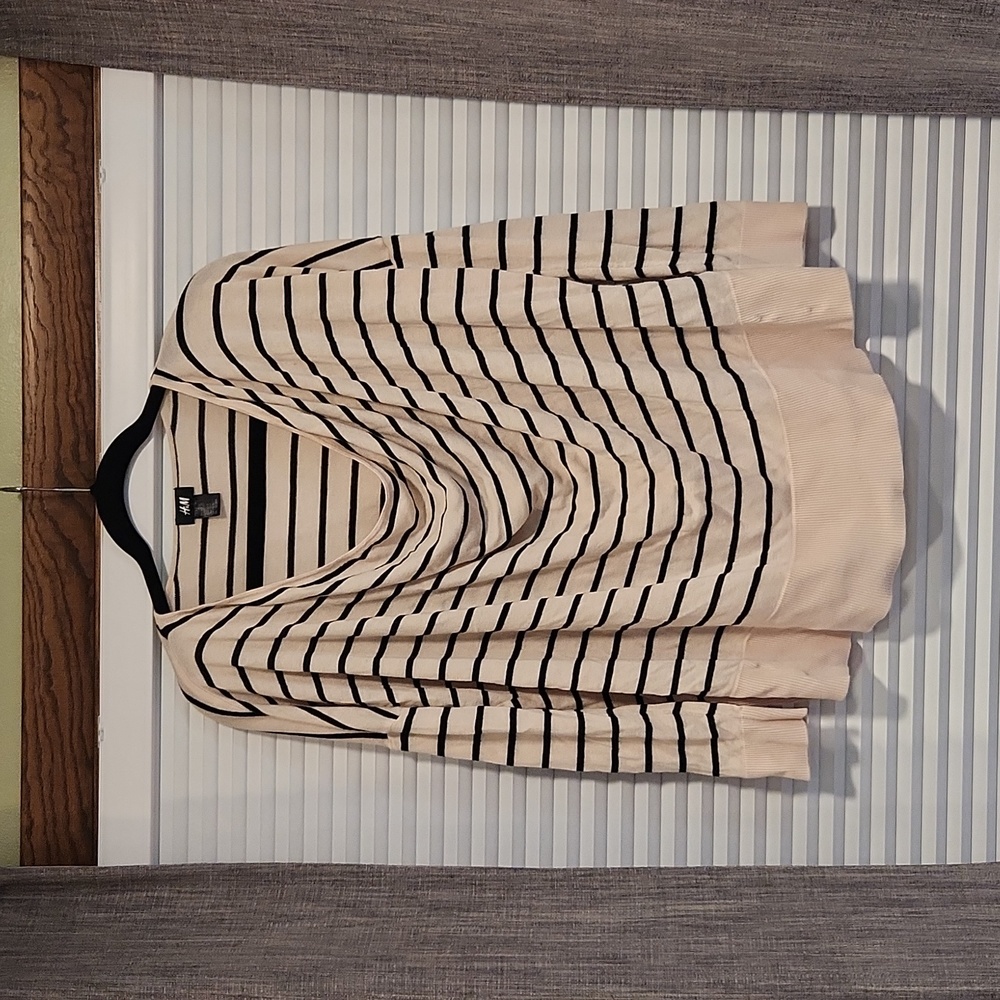H&M Striped scoopneck top